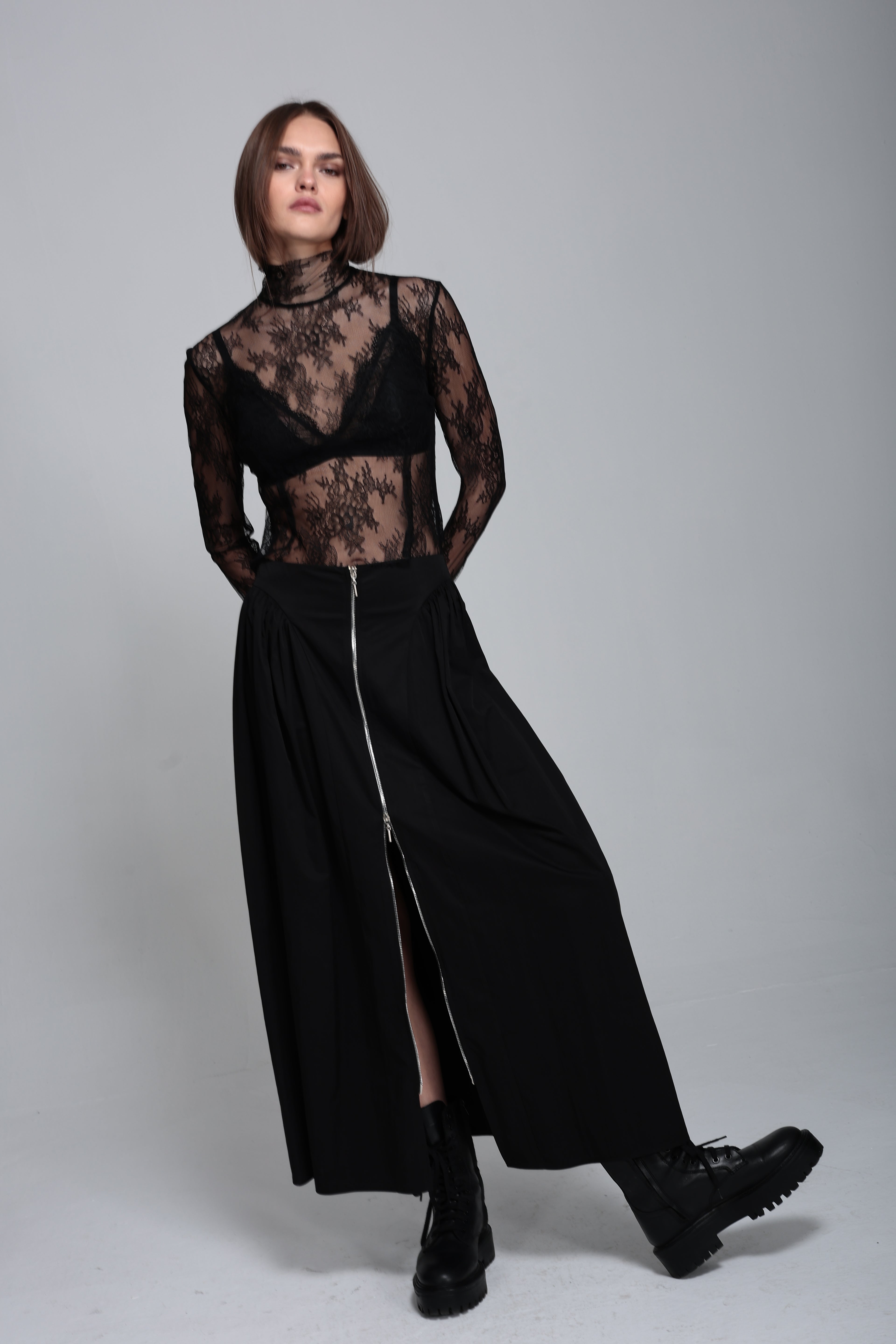 Fermuar detaylı teknik kumaş etek