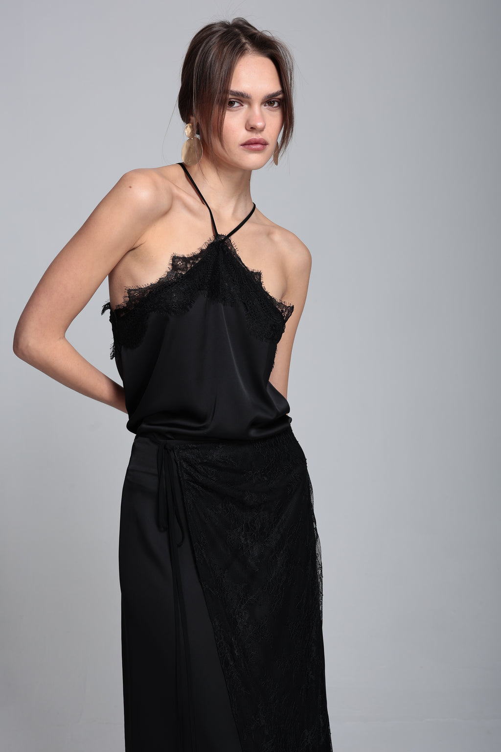 Dantel detaylı halter bluz