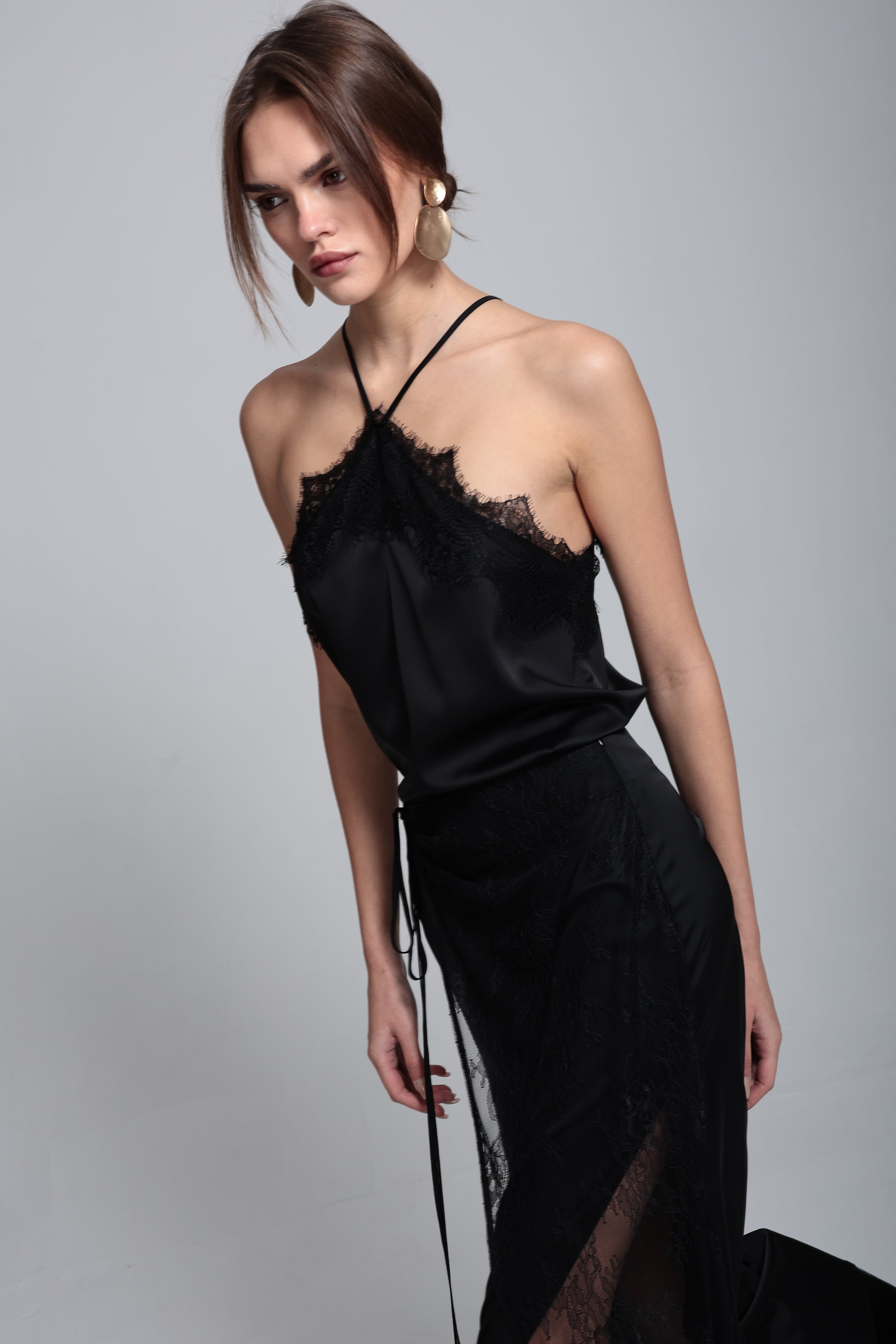 Dantel detaylı halter bluz