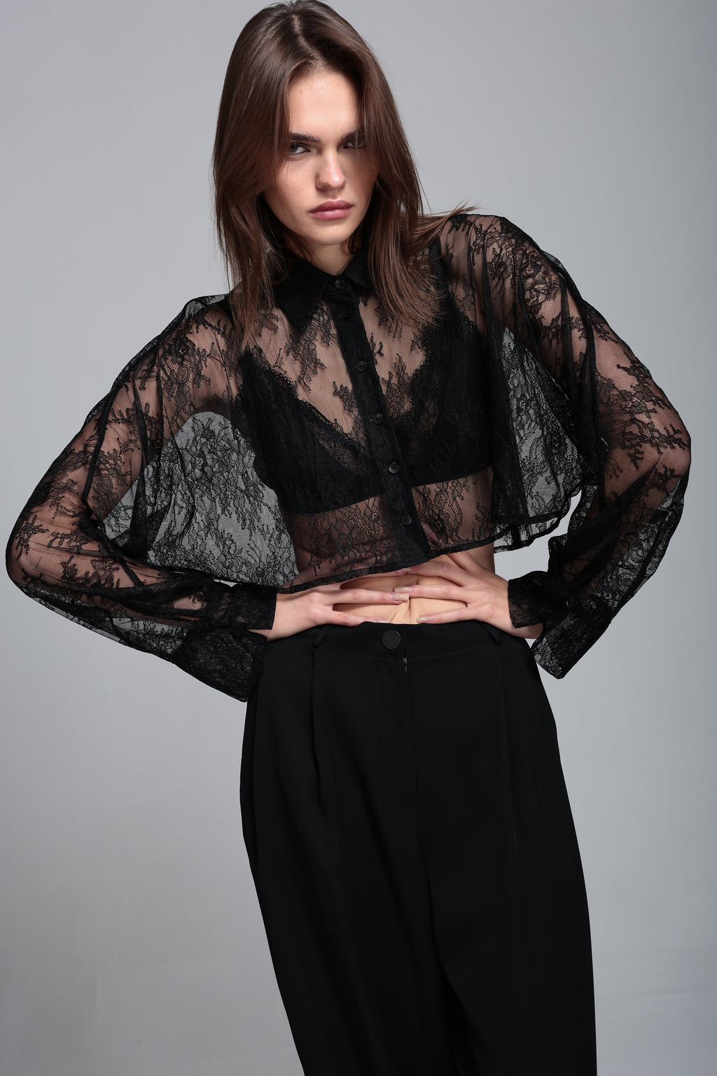 Yarasa dantel gömlek