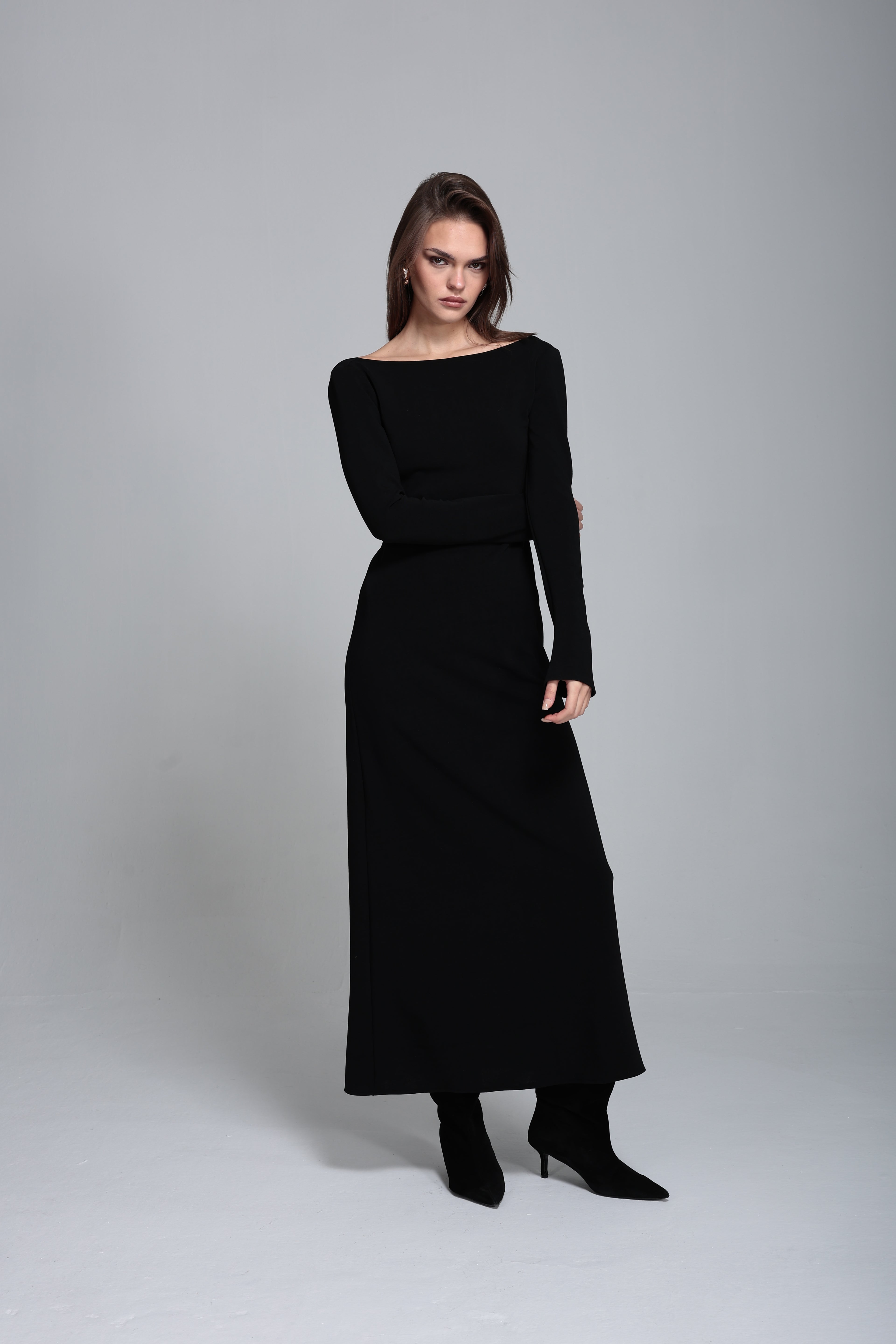 Sırt dekolteli çelik örme elbise