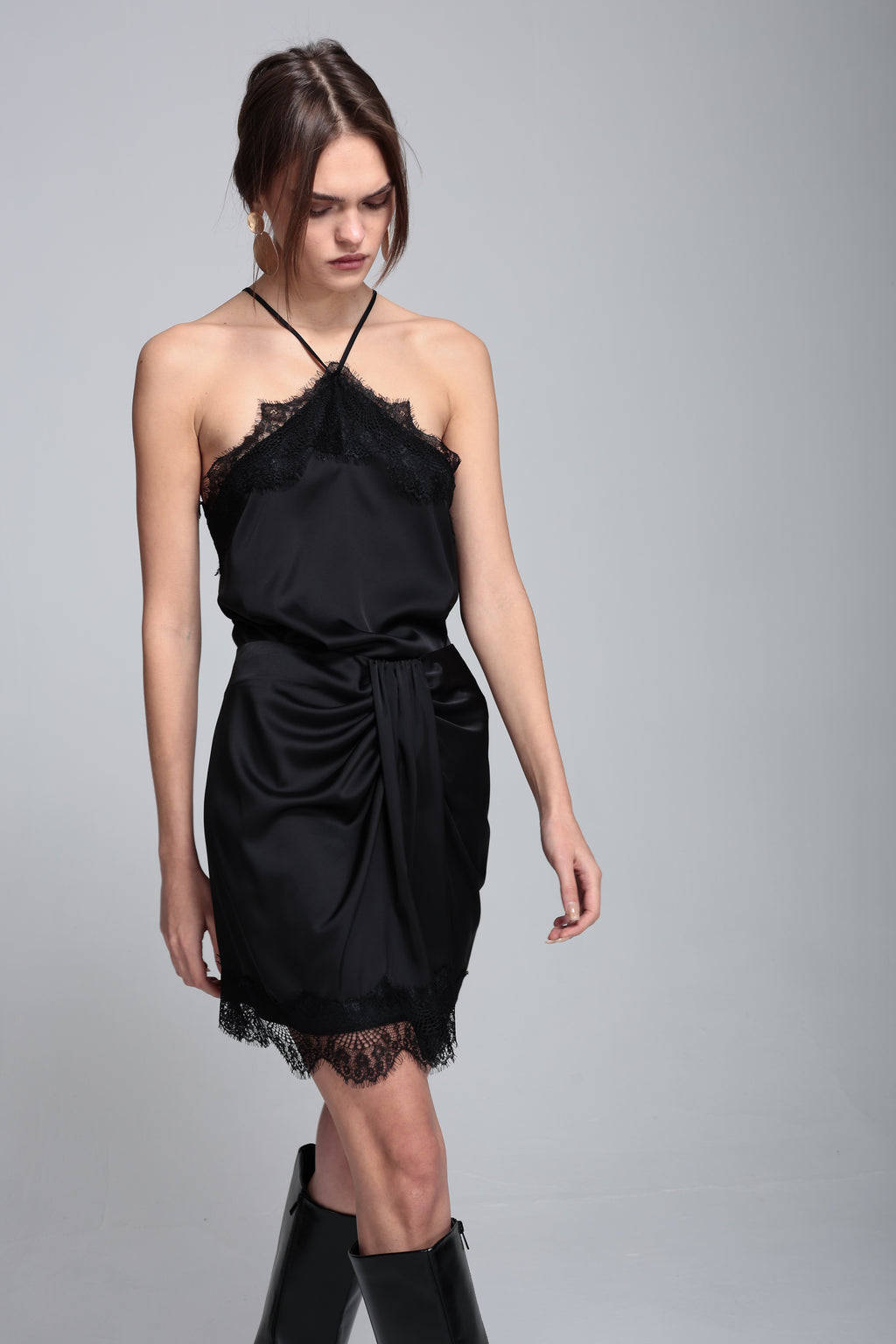 Dantel şeritli mini etek