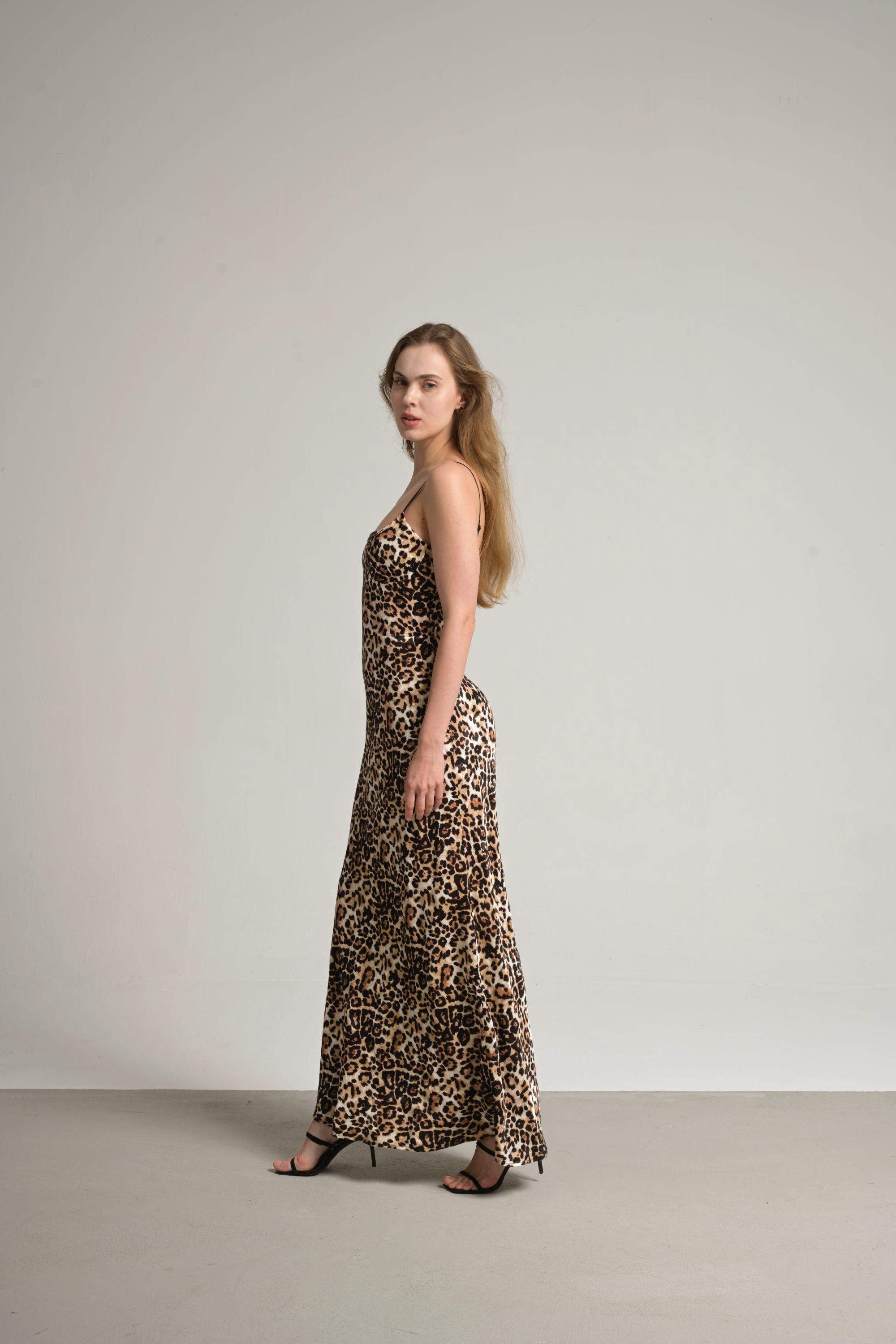 leopar jakar elbise