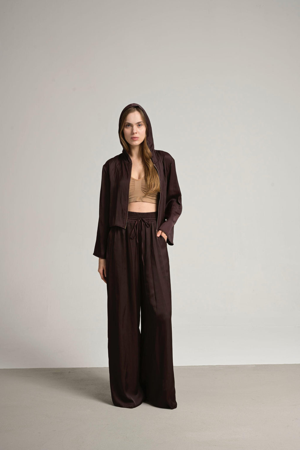 bordo beli lastikli saten pantolon