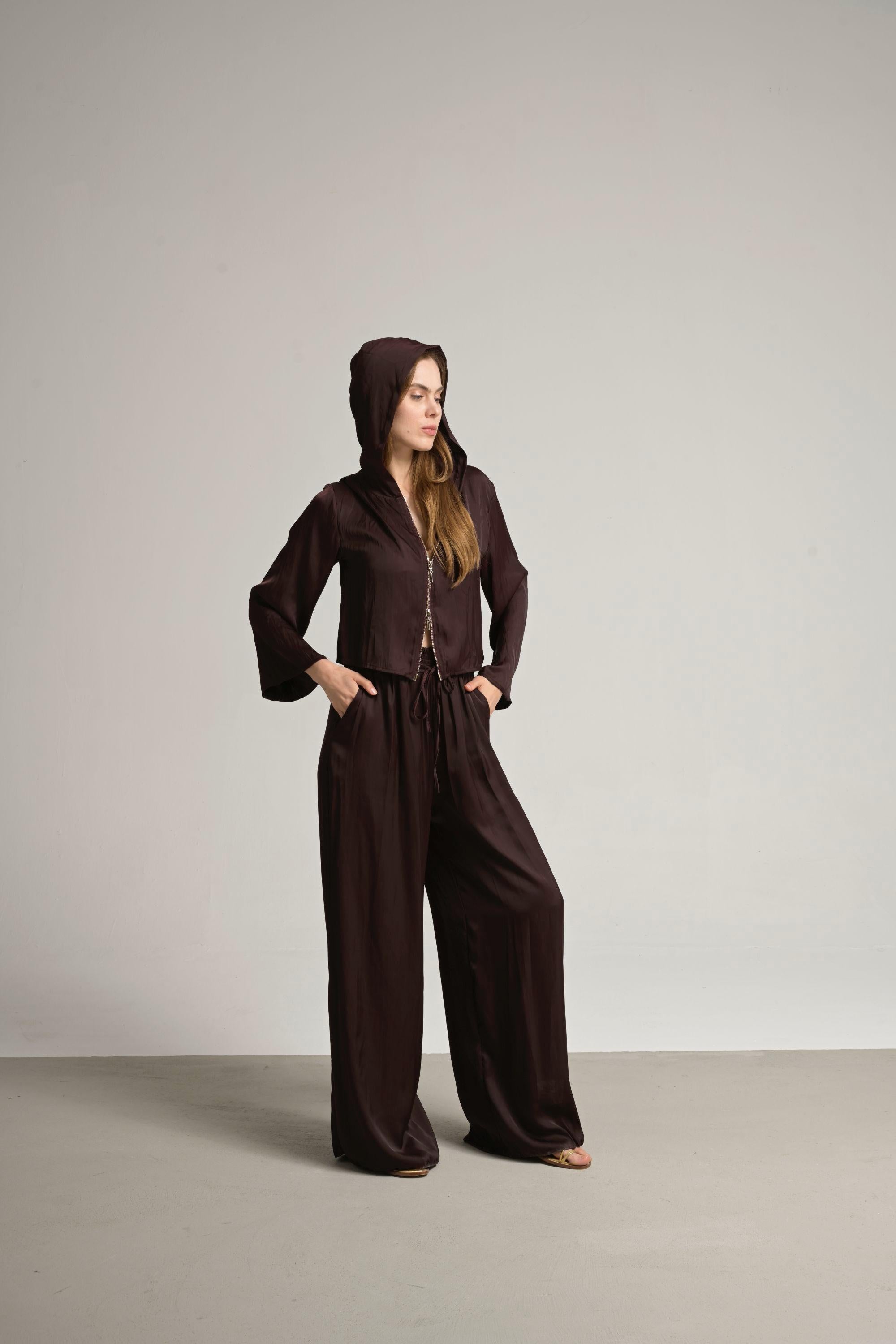 bordo beli lastikli saten pantolon