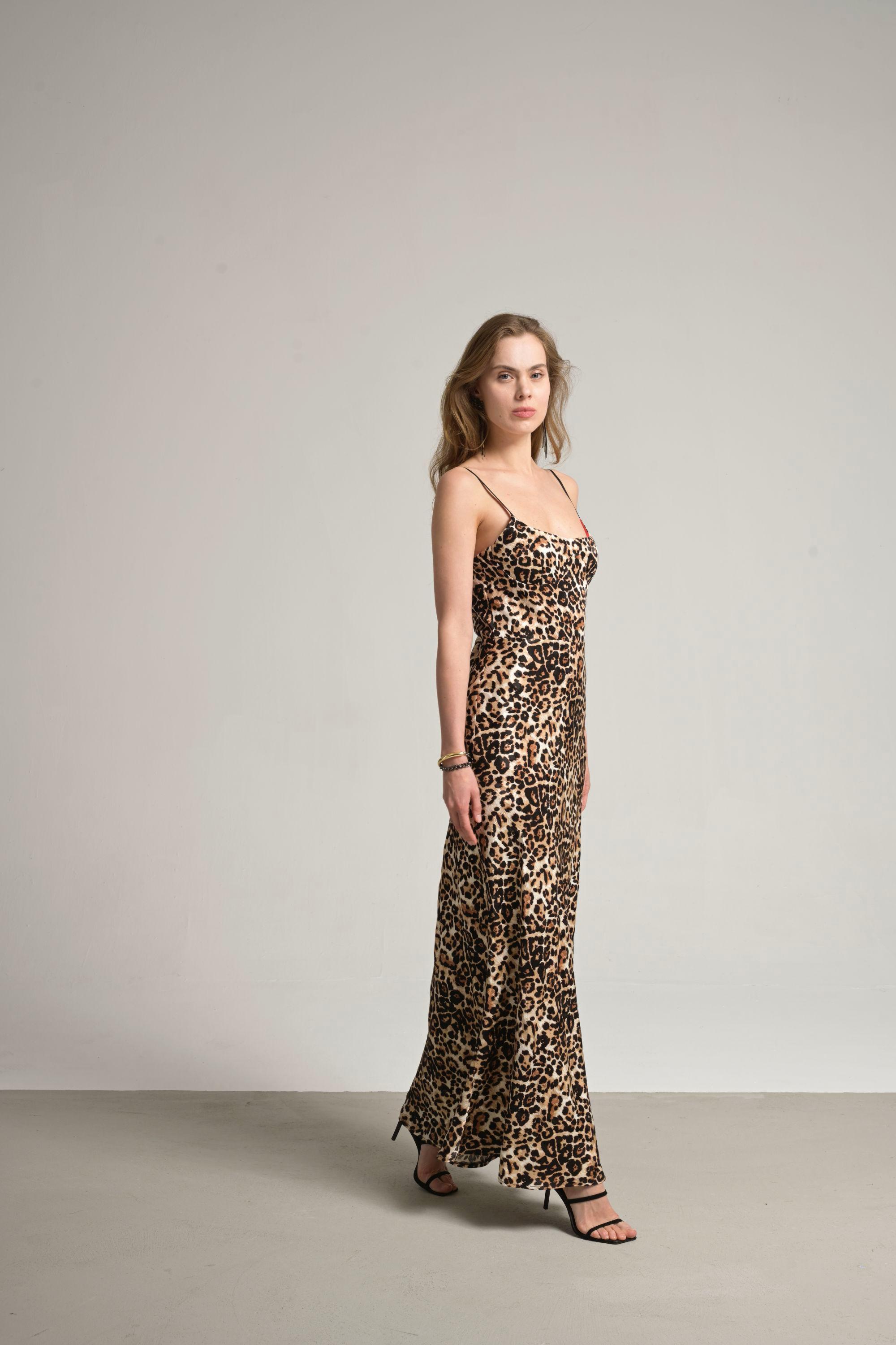 leopar jakar elbise